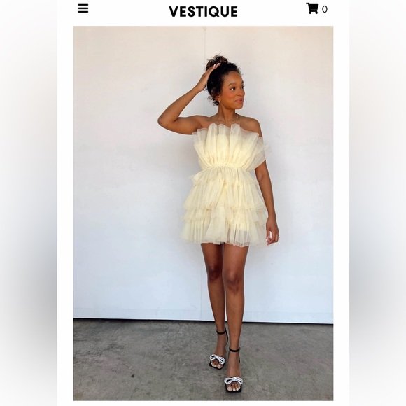 Dresses & Skirts - Cutest dress! Size medium!